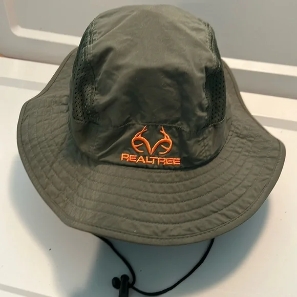 RealTree Camouflage Green and Orange Logo Bucket hat with chin/neck strap OS - Picture 1 of 8